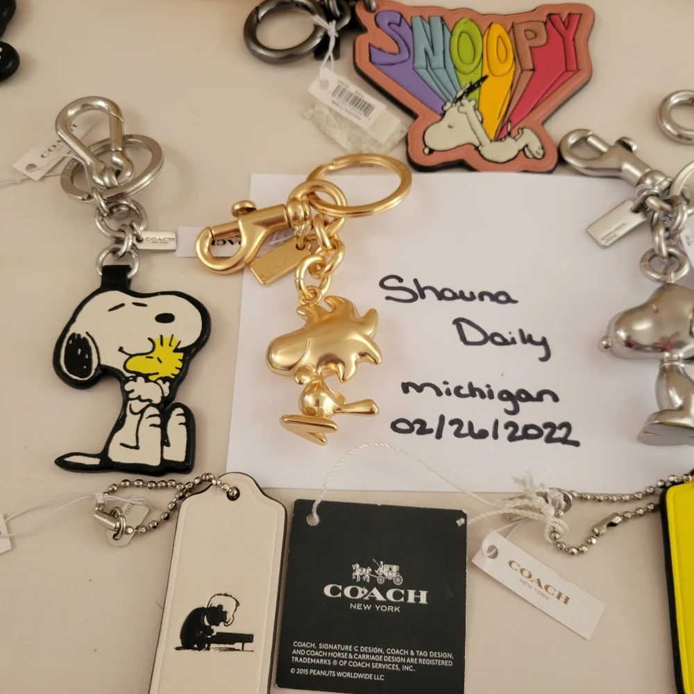 Coach Keychain - Picture 7 of 9